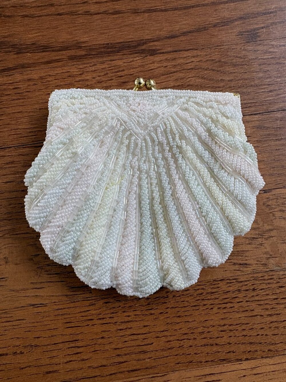 Vintage Beaded Le Regale Pocketbook